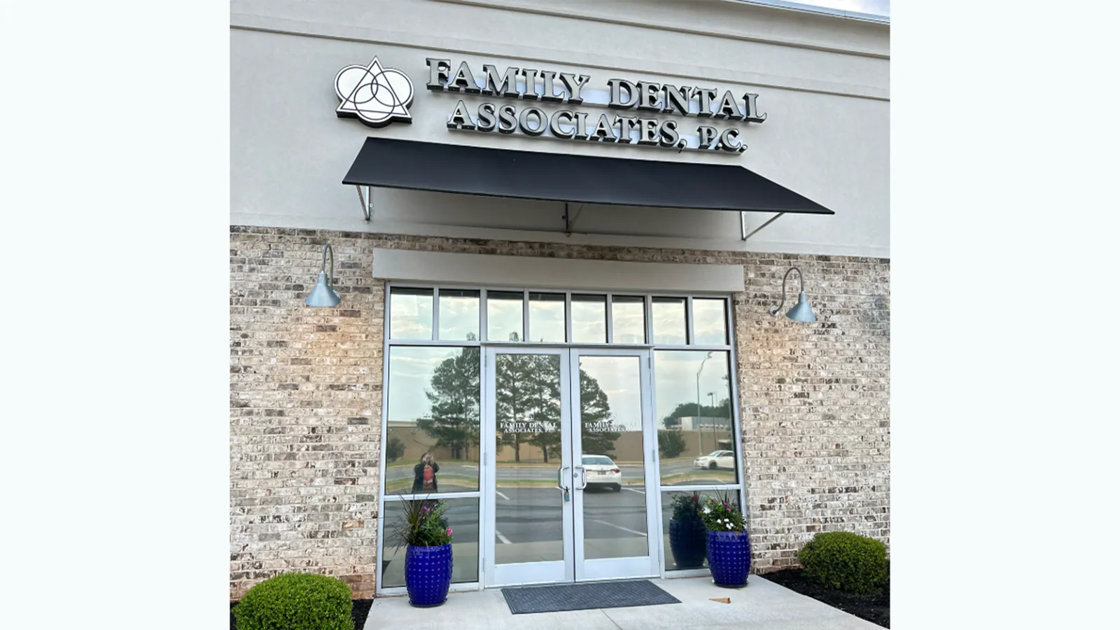 Family Dental Associates Lake Joy office